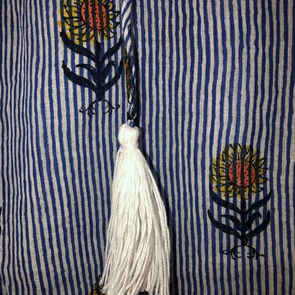 Roller Rabbit coverup - Picture 3 of 4